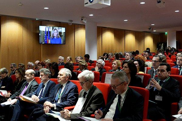 Annonce de la stratégie de coopération internationale