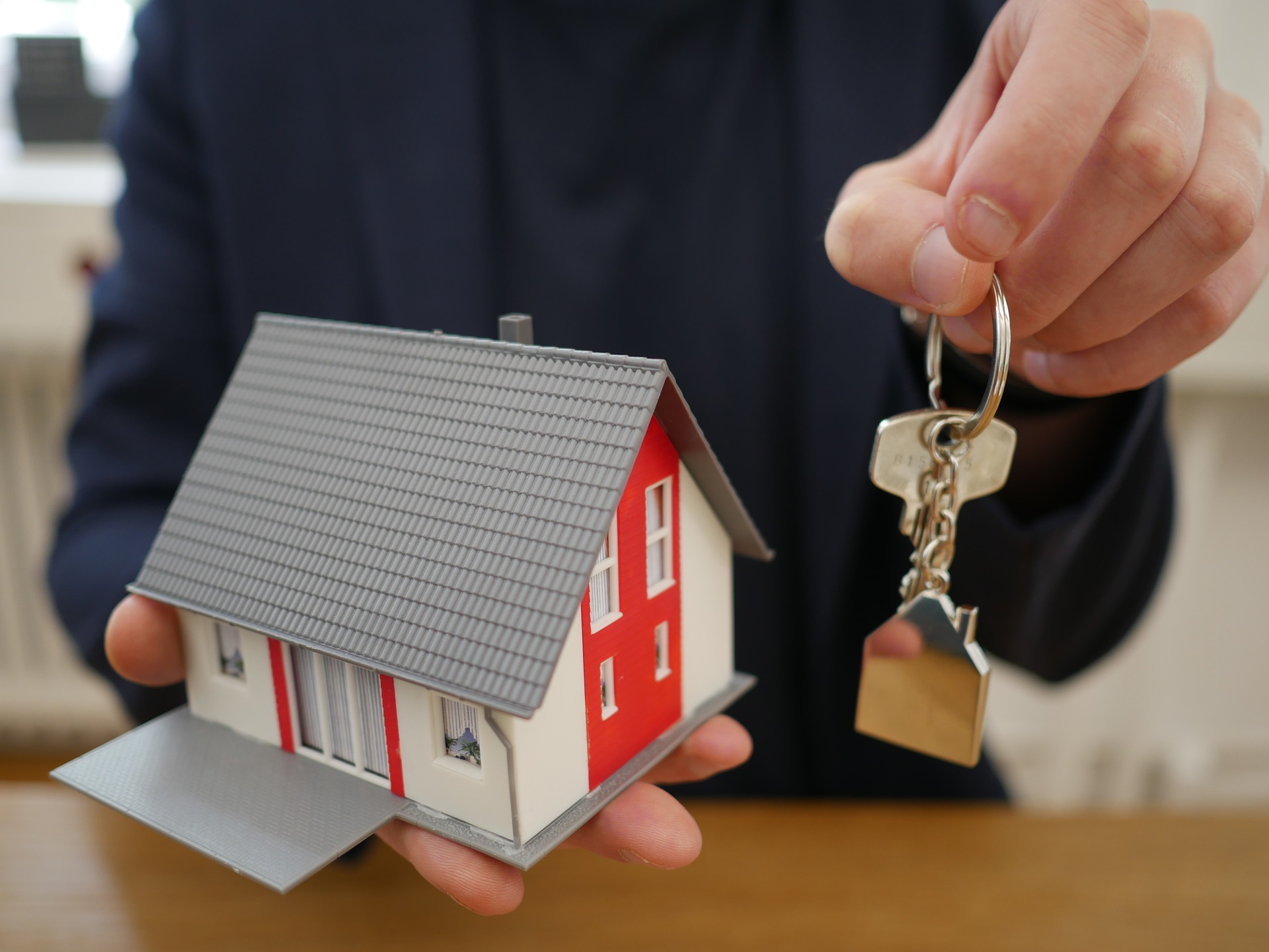 Les biens immobiliers confisqués peuvent être mis à disposition des associations et fondations ©DR