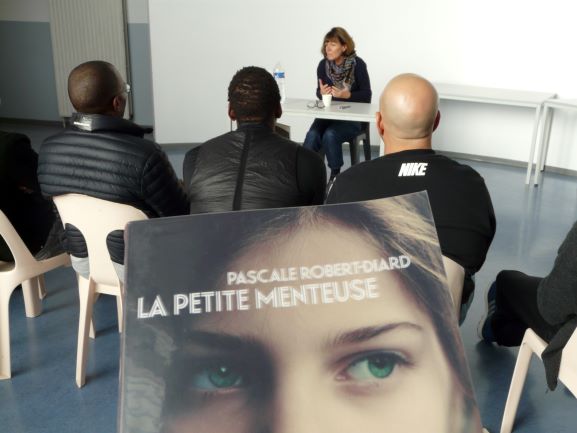 Goncourt des détenus 2022 : rencontre avec Pascale Robert-Diard ©Maxime Piquet – Le Courrier Picard