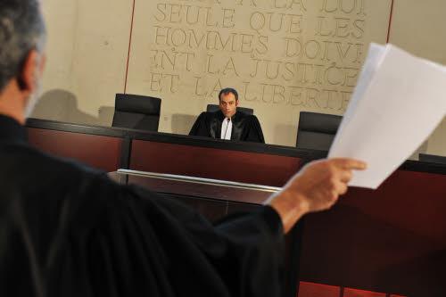 Reconstitution d'audiences au tribunal d'instance du palais de justice de Pontoise © C. Lacène/Photo Pyramides